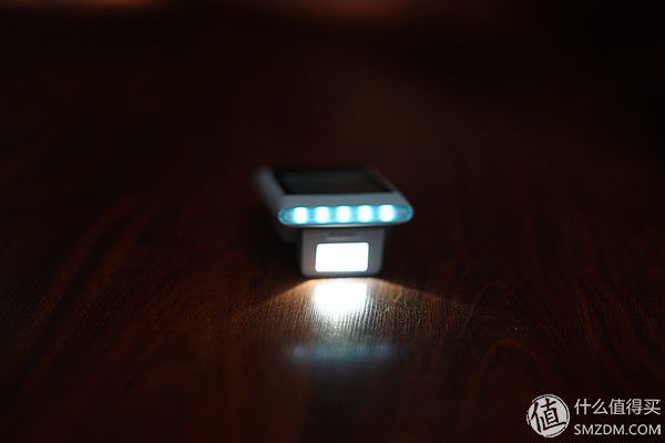 不专业通勤骑行者角度评测山人技术 DISCOVERY智能码灯