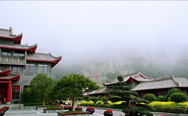 国内最贵的山，刚上山就花了500，游客：不是土豪不敢再去了