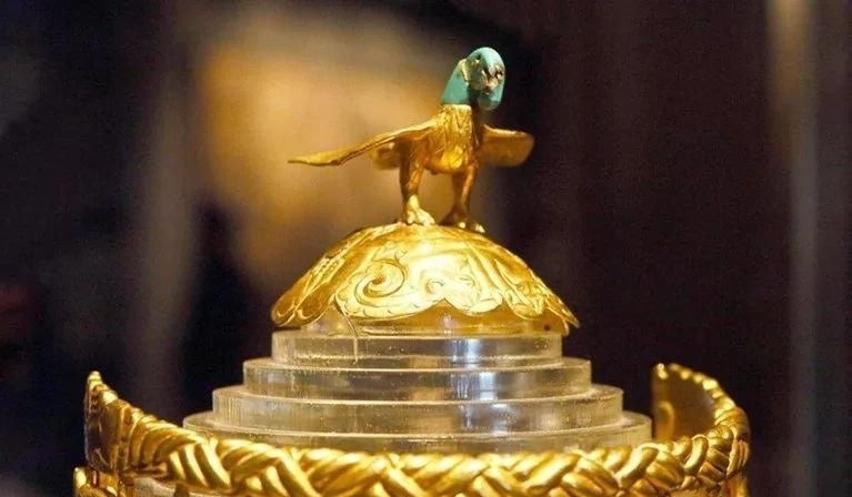 『叹为观止』匈奴艺术的最高水平如何?2000多年前的黄金胡冠,令人叹为观止!