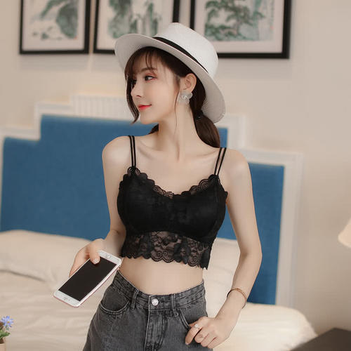 三伏天还在穿文胸吗过时了，北京的姐姐都这样穿，美爆整条街