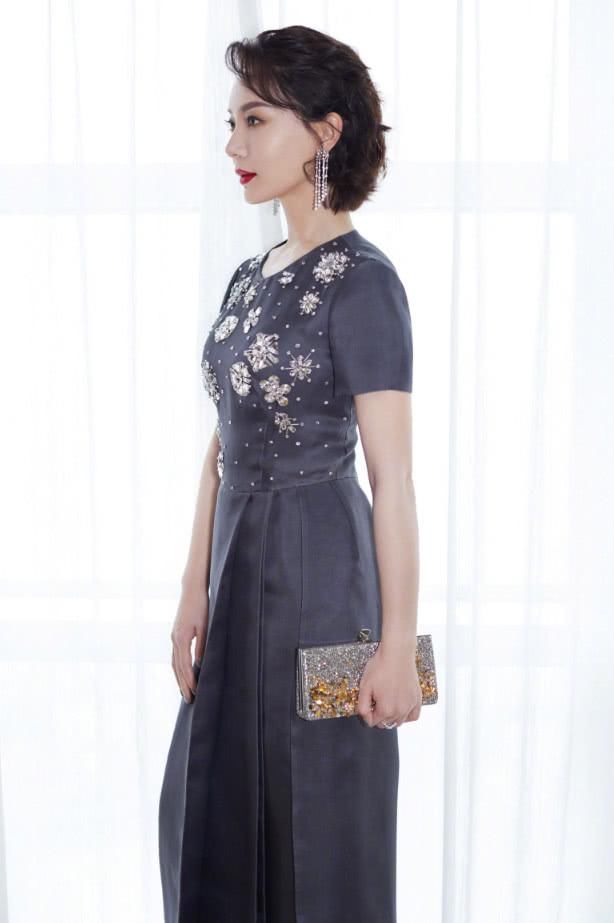 女人过了40岁不要“老去”，学学陈数，要把41岁活成21岁！