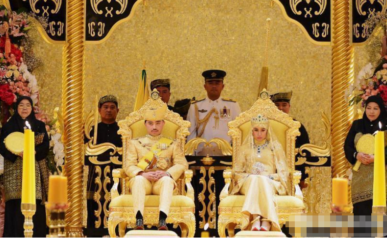 贵为王妃却土到一定境界, 斥资一亿美元的世纪婚礼, 败给了一双肉