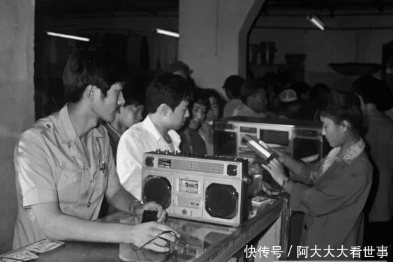  #雪人#西安鲜为人知的8张老照片：第一张最潮，最后一张很酷