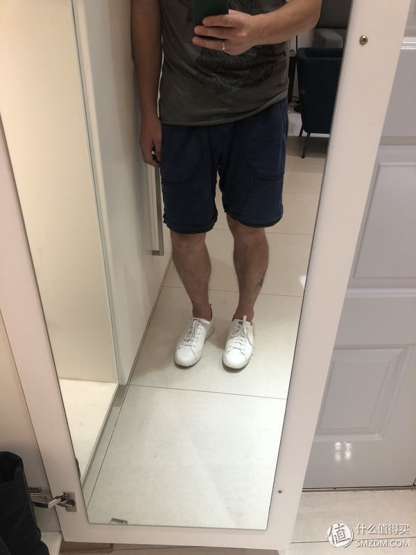 我和我的37双鞋 篇一:我想讲讲我的37双鞋之一:JUMBO，我和老妈撞