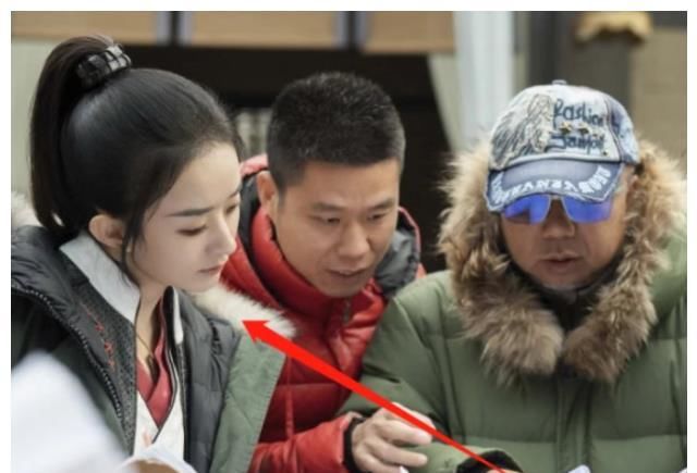  「少女」赵丽颖“周翡”晒少女照，当照片放大十倍，确定赵丽颖是33岁？