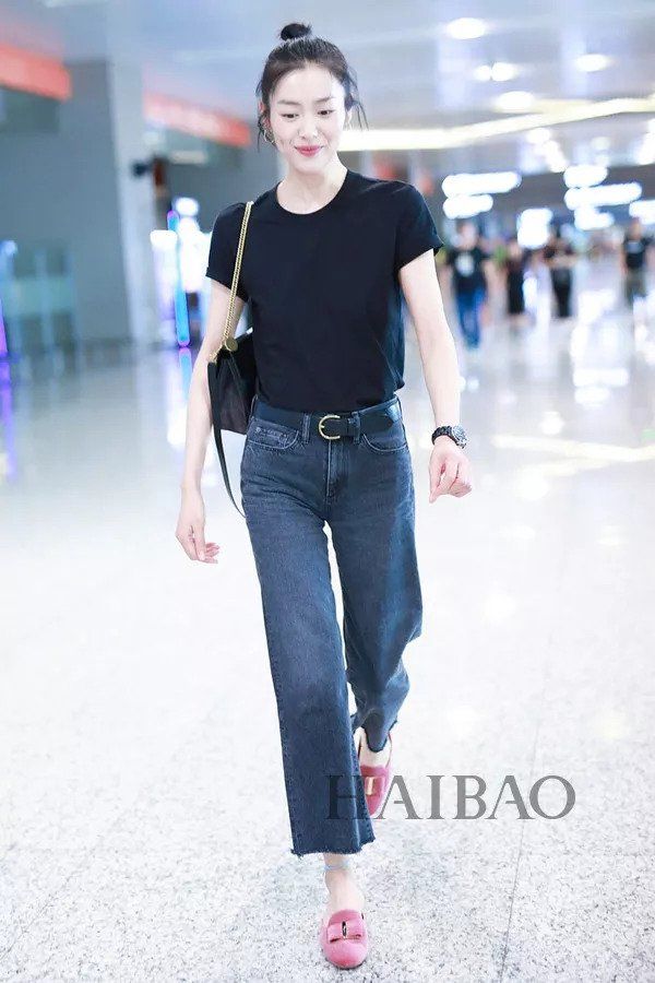 国模| 刘雯走起日系清新风，杜鹃依然气质范儿十足!