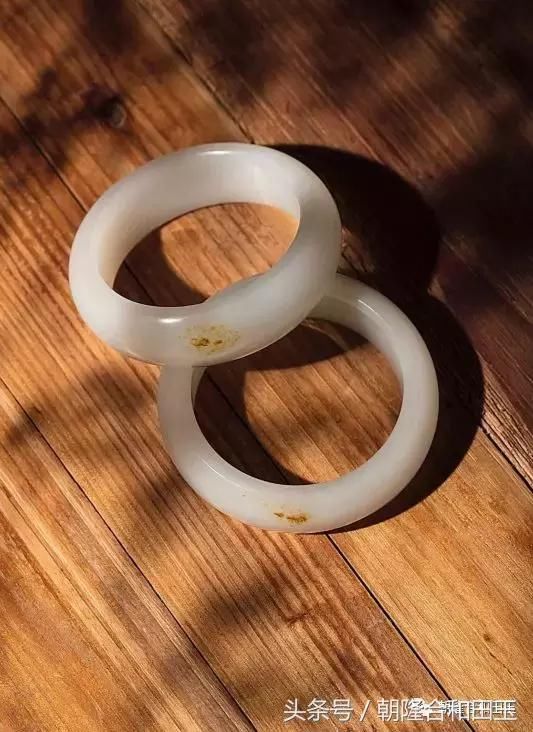 和田玉手镯该如何挑选？