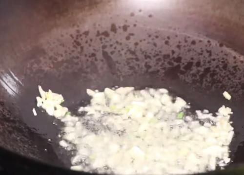 『家常菜』香辣可口的红烧豆腐,嫩滑入味,营养下饭,不错的美味家常菜