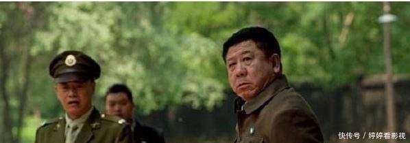 没什么:他没什么知名度,演技却是公认,从不跟公司签约,老婆身份很牛!
