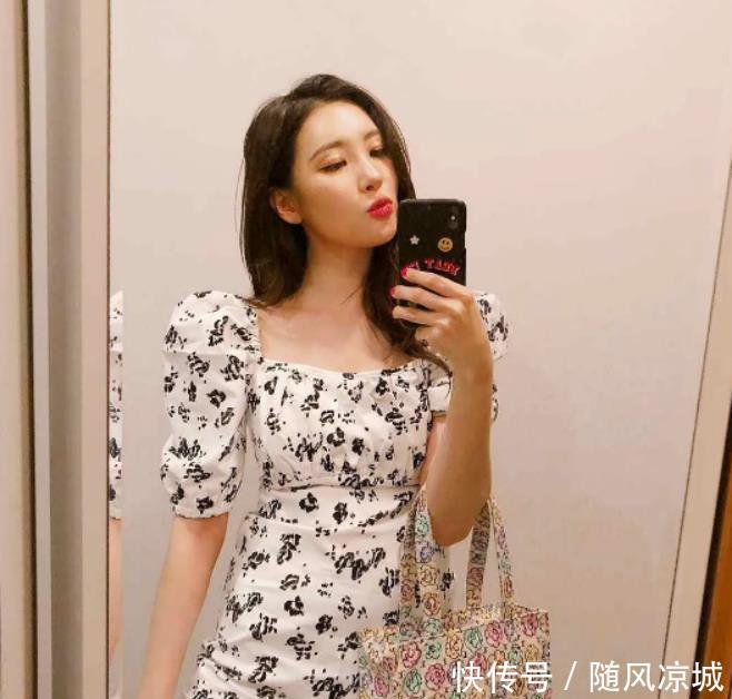  衬衣：蝴蝶元素单品突然开始走红，衬衣+耳环都有了，这蝴蝶效应有点强