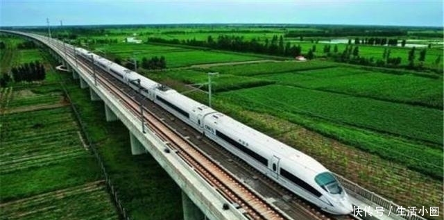  【坐下】中国行程最短的高铁，仅用八分钟就到站，乘客表示刚坐