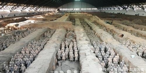 英国人在陕西特地去看沙漠，下车后懵了你们竟然喊这里叫沙漠