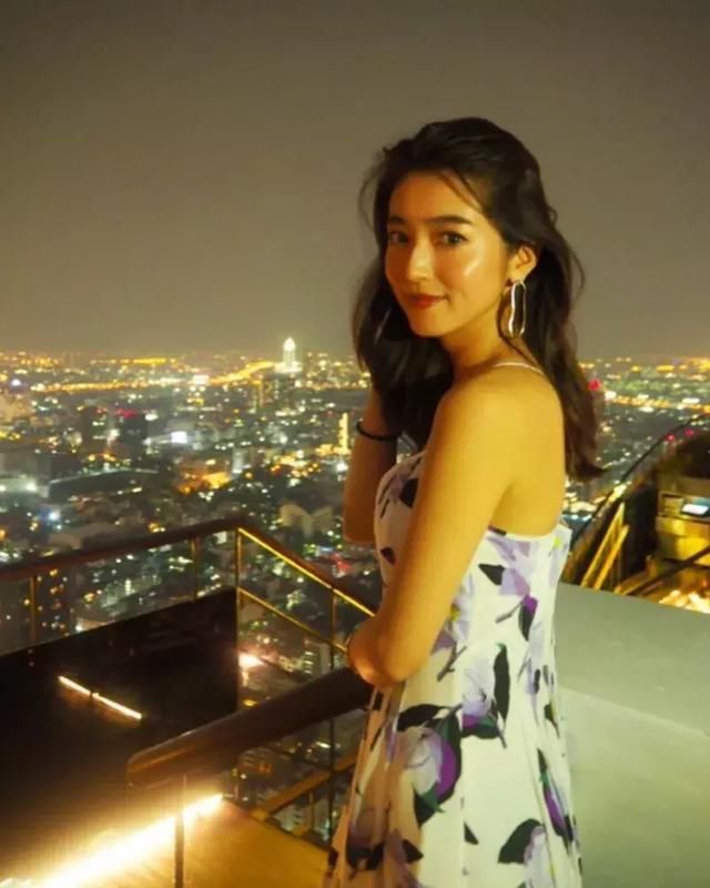 大胸vs小胸，不同身材这么穿！太洋气！