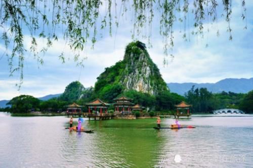 国内最值得去的两个城市,老外都赞不绝口,当地人:不宰客