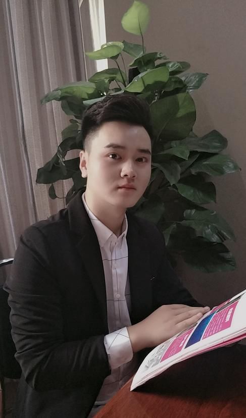 「皮肤」独家专访——时尚先生Darren老师