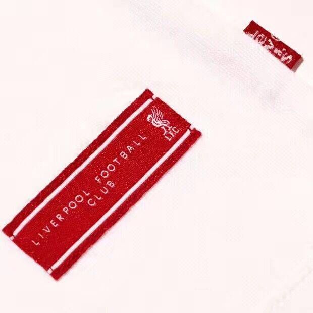 一睹为快!利物浦李维斯联乘系列发售