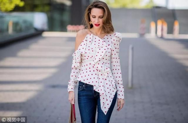 是不是少女，看看衣橱里有没有这件衣服！