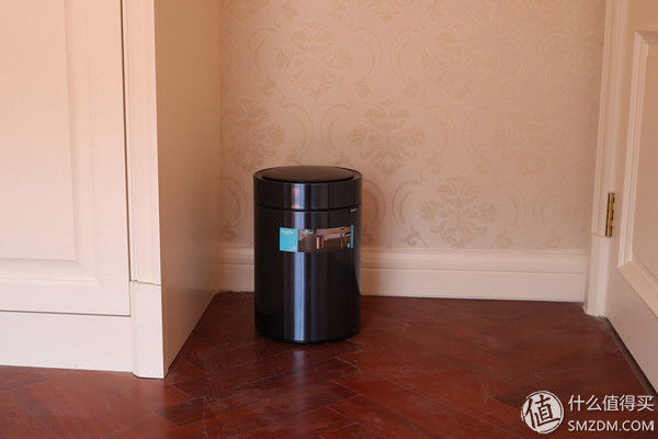 为了玩垃圾桶，孩子每天抢着扔垃圾，优百纳智能感应垃圾桶深入体验
