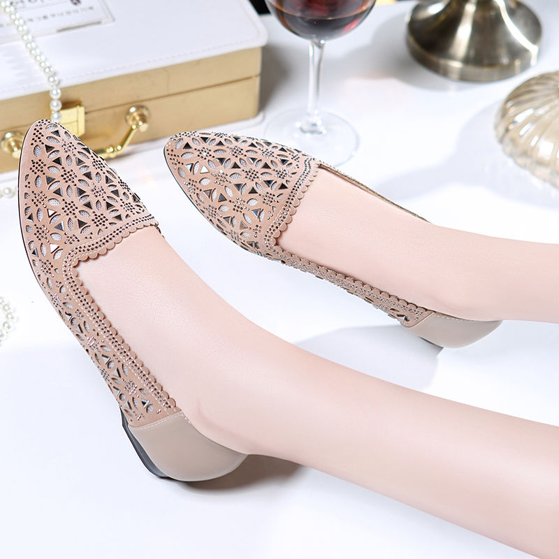 有一种鞋叫“软软鞋”，比凉鞋洋气大方，比拖鞋美丽诱人