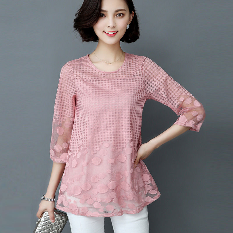 谁说女人太丰满不好看?瞅瞅下面的修身小衫，魅力值飙升，太撩人