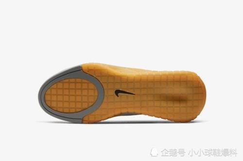  『双跑鞋』Nike Adapt和Air Max的创新融合，手机互联跑鞋！