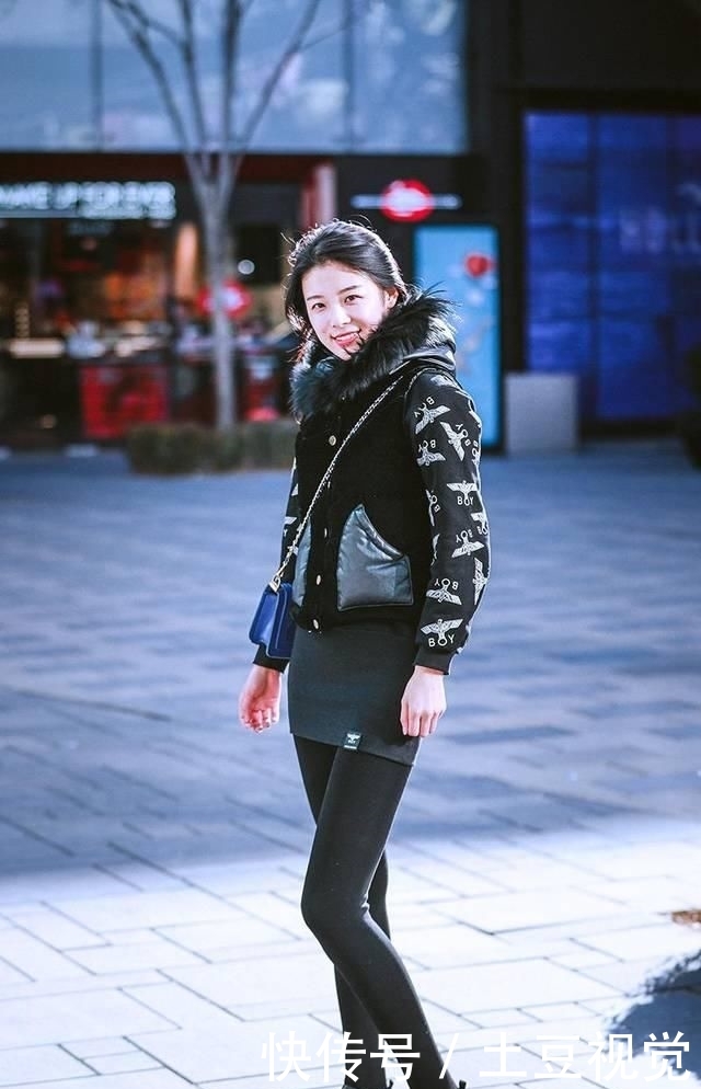  『更多』街拍：将时间花在一些有意义的事情上面，你可以得到更好地提升