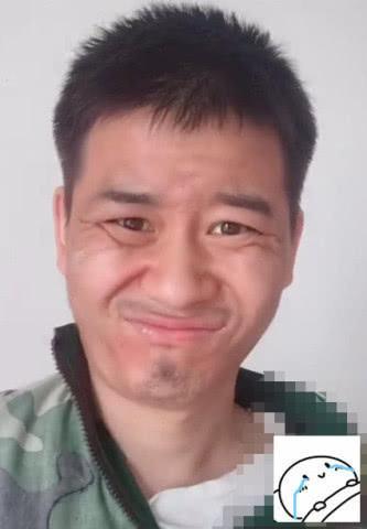 “钢铁肥宅”学化妆,几分钟后变身,这是开了美颜滤镜的区别?