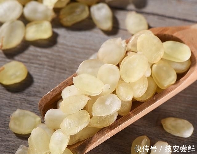 『食物』女人别傻傻买名贵化妆品了,多吃这6种碱性食物,皮肤水嫩有弹力