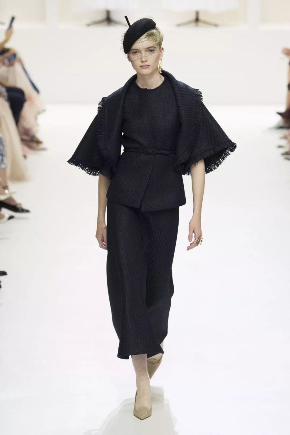 全球最顶级的高定时装周，汇集了世上所有女生的梦想!!