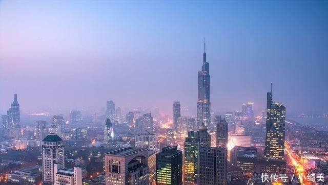 南京和武汉是同一档次的城市吗?