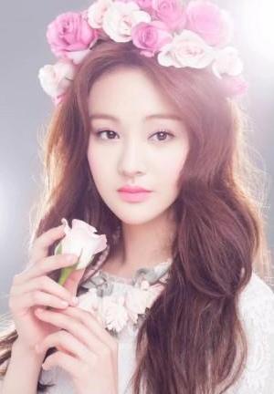 发色决定颜值!郑爽颜值巅峰,昆凌美称洋娃娃,唯独baby最俗气