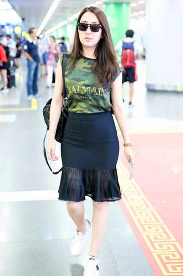 看了李菲儿包臀裙，再看看马苏，网友：少女与女神的差距一目了然