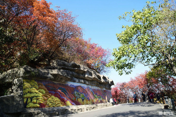 红遍万山的红叶谷【2020热门旅游景点】