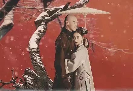 没想到!她把《演戏攻略》中的元素用在橱窗里，高级炸了!