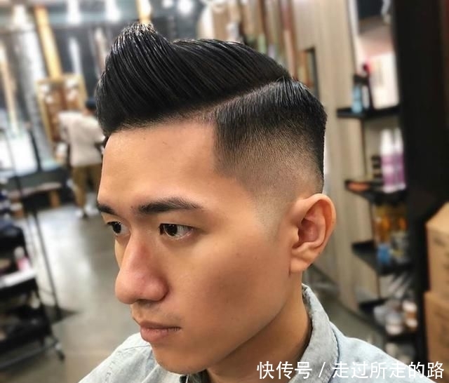 『发型就』男士剪“油头发型”真的很帅气,并不油腻