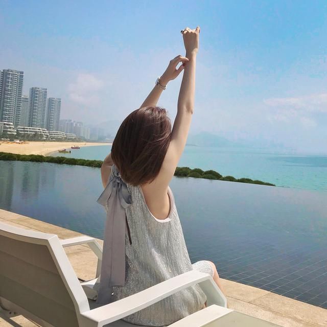 这6款女生最喜欢的连衣裙，都有一个特点，特别第5款，今年最流行