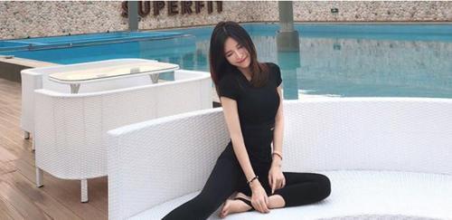 清新时尚的打底裤美女，养眼又上镜！