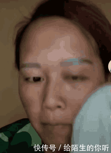 这个工地大妈火了,妆后秒变夜店女神