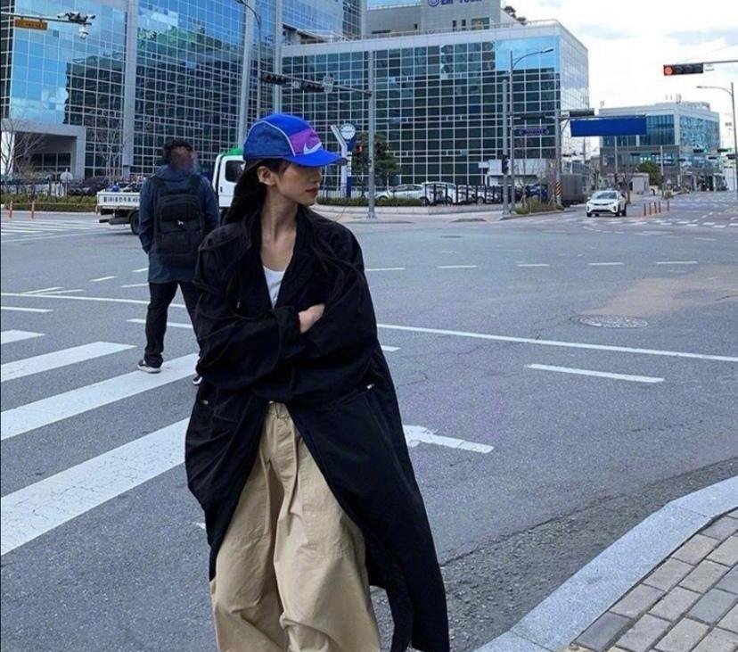  『舒适』韩国时尚博主演绎出游最佳搭配，舒适又不失时尚感，让你成为人群焦点