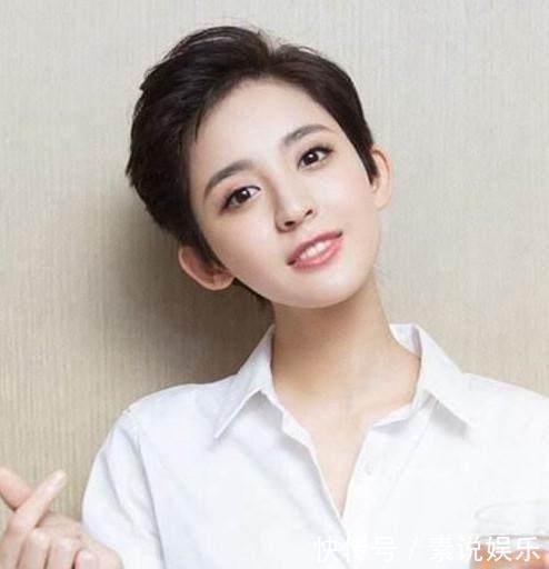 穿白衬衣很美的女星,宋慧乔清纯可爱,杨幂少女