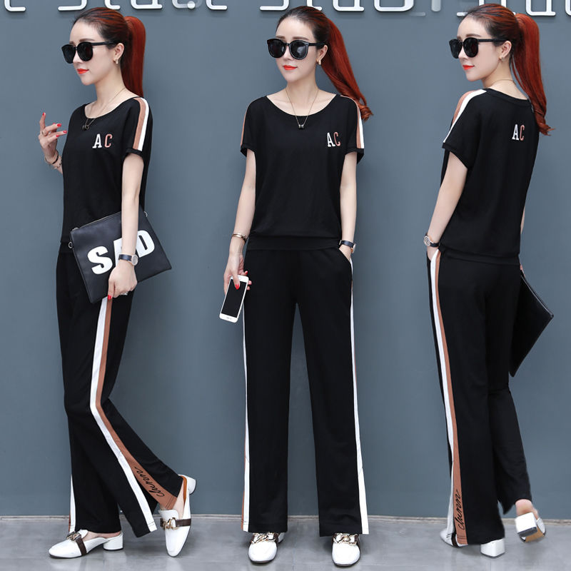 跳广场舞，56岁妈妈不穿裙子，就穿这运动套装，美的路人频回头