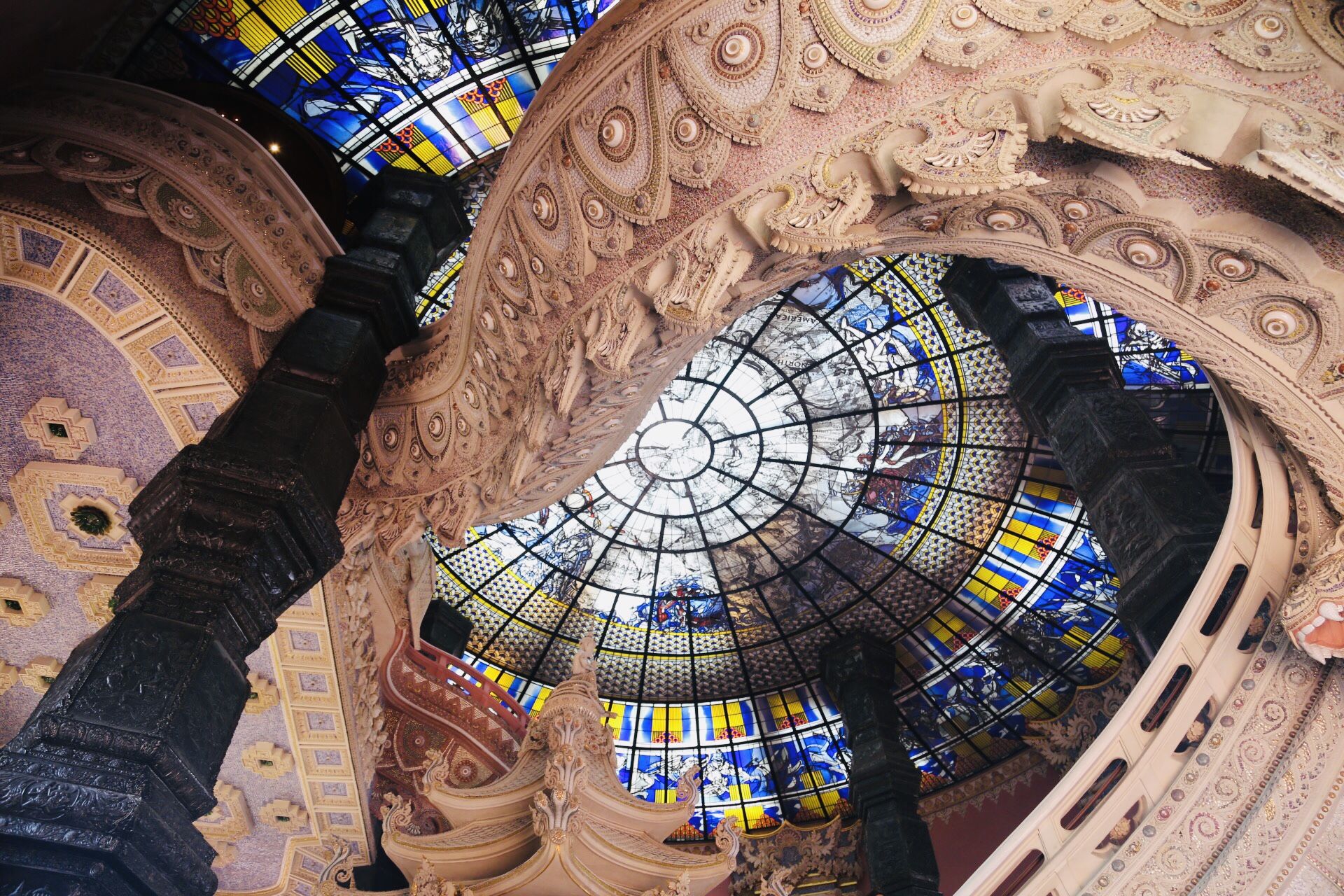 “泰”美丽！长腿小姐姐带你领略不一样的泰国