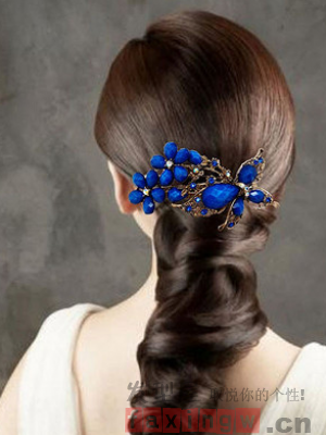 盘发发夹图片赏析 精致发饰更是是女生心头好