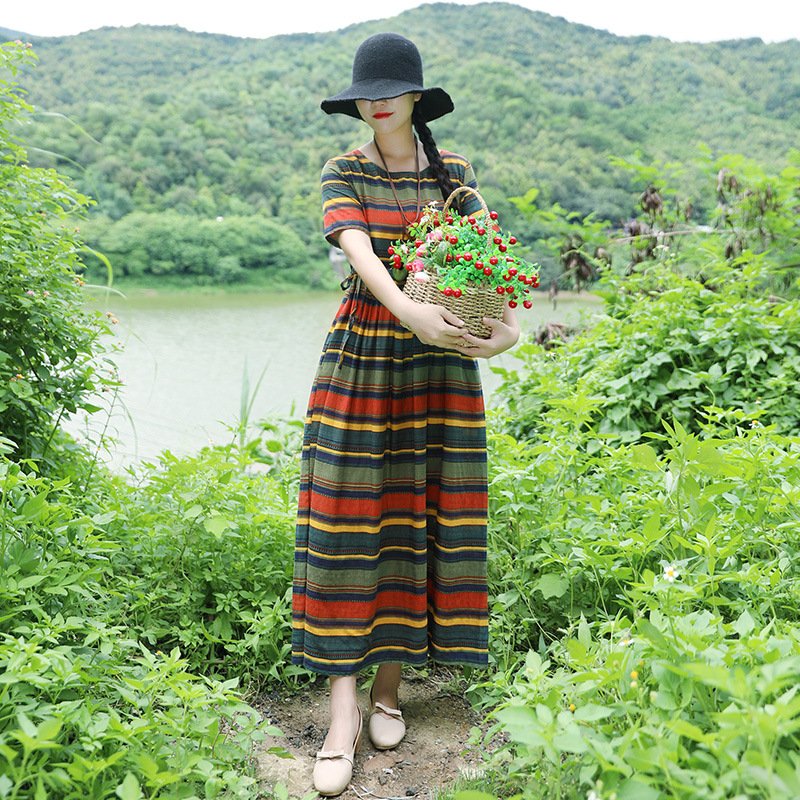 30岁老婆穿这连衣裙，好看不说，还性感的要命，我马上买几件回家