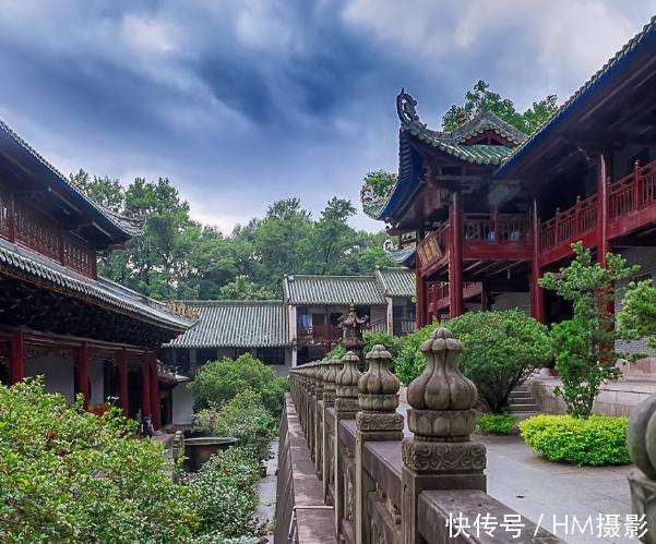 中国佛教禅宗创始人,圆寂后真身依旧完整,现仍供奉在禅宗发源地