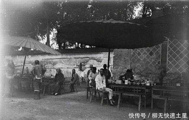  #民国时期#民国时期的四川成都平原，普通人生活困难，出行不方