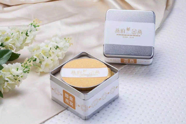 新手化妆,这4步不能少,底妆服帖不脱妆