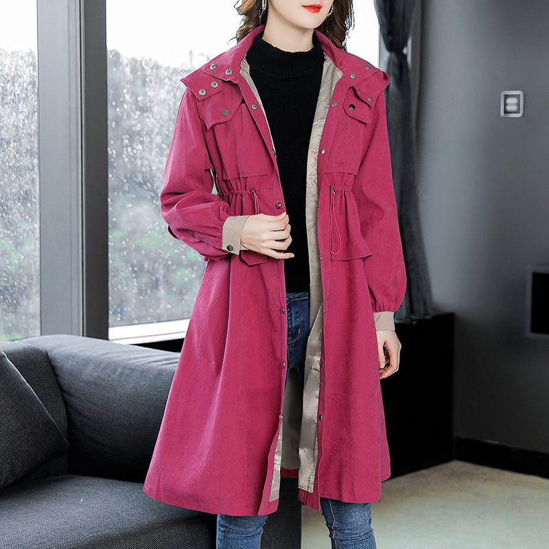 个子不高，可别去买羽绒服，看着土气，穿大衣+短靴，高挑又洋气