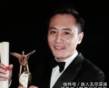 「生活」刘烨为照顾患病妻子三年没接戏,如今妻子容颜老去他仍不离不弃