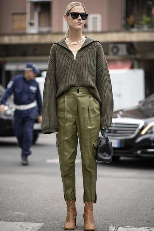  『拉链』拉链毛衣又火了，高领、翻领两相宜，实用百搭，再也不怕温差大了